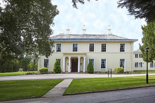 www.eastwood-hall.co.uk