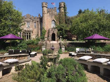 www.stayinacastle.com