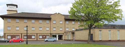 www.cairnhotelbathgate.co.uk