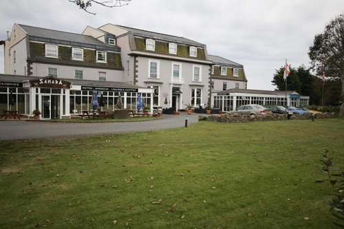 www.latreladehotel.co.uk