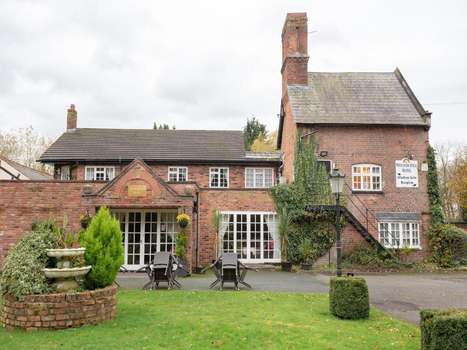 www.winchamhallhotel.co.uk
