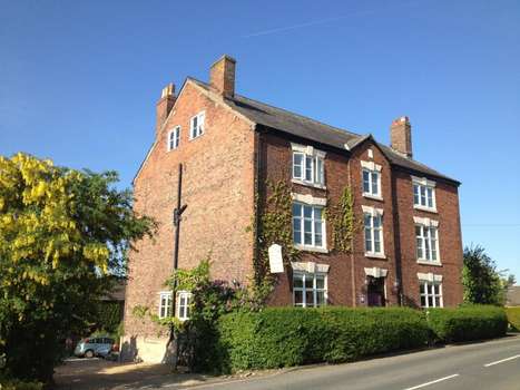 www.pickmerehouse.co.uk