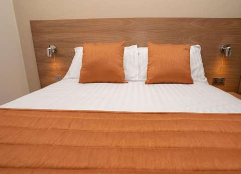 www.eagle-hotel.com