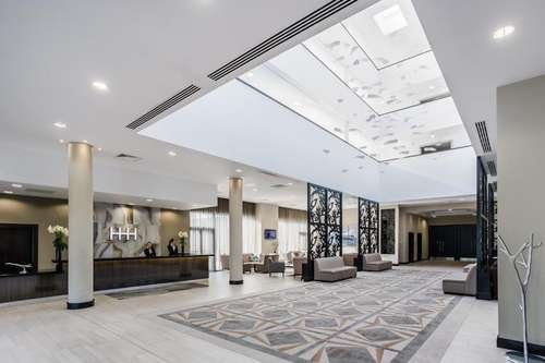 www.hestonhydehotel.com