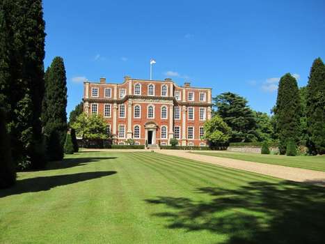 www.chicheleyhall.co.uk