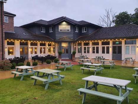 www.cuttlebridgeinn.co.uk