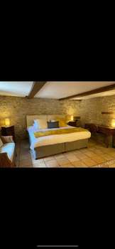 www.theredlioncricklade.co.uk