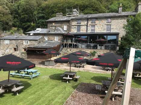 www.grapeshotelsnowdonia.co.uk