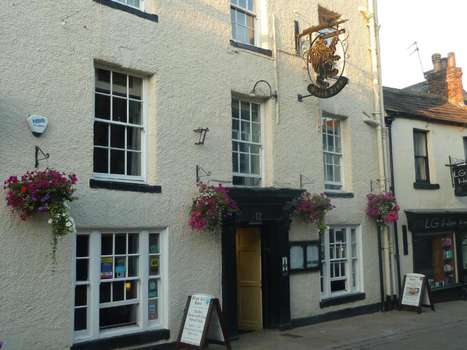 www.blacklionhotelrichmond.com