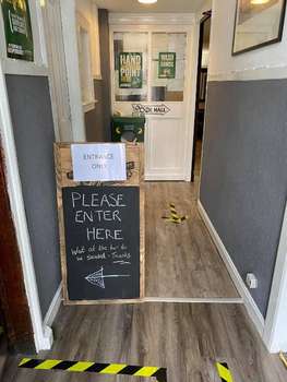 www.theblackswanhotel.co.uk