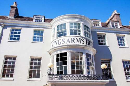 www.thekingsarmsdorchester.com
