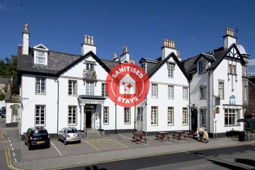 www.burnettarms.co.uk