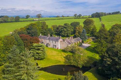 www.farlamhall.co.uk