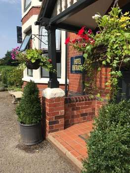 www.rowtonpoplars-chester.co.uk