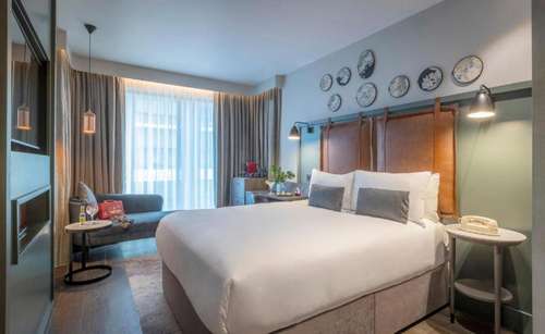 www.claytonhotelcityoflondon.com