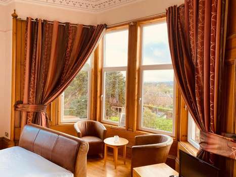 www.redstoneshotel.com