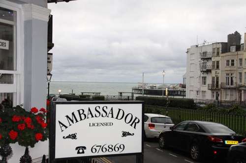 www.theambassadorhotel.co.uk