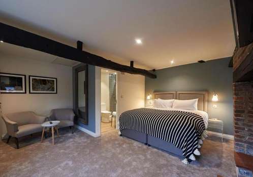 www.theswanatforestrow.com