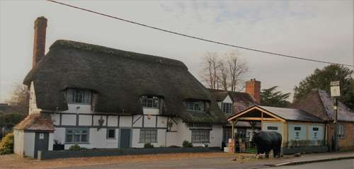www.thechequers-burcot.co.uk