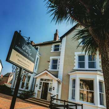 www.lansdowne-llandudno.co.uk