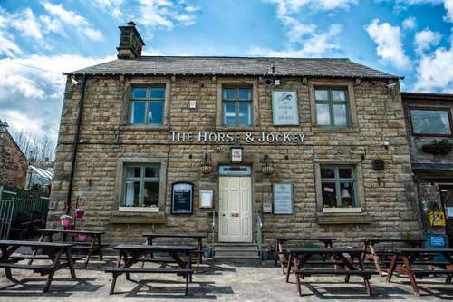 www.horseandjockeytideswell.co.uk