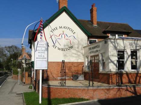 www.maypoleinn.com