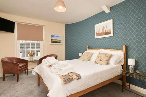 www.whiteharthotelmodbury.co.uk