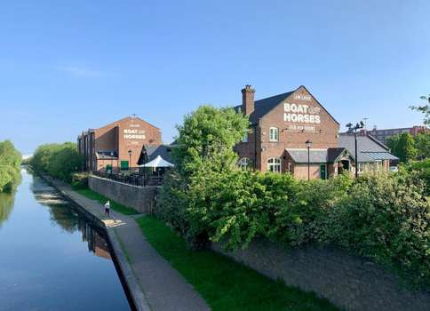 www.boatandhorsespub.co.uk