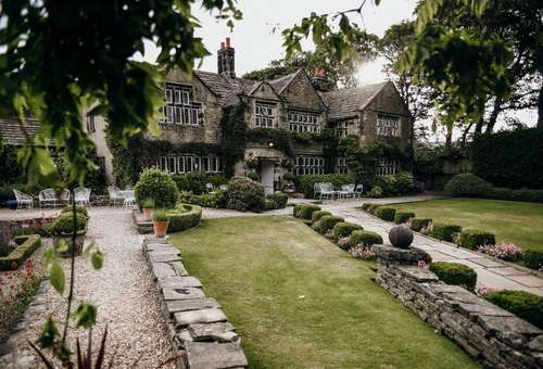 www.holdsworthhouse.co.uk