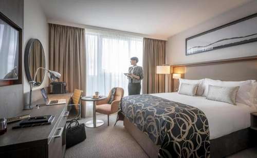 www.claytonhotelbristolcity.com