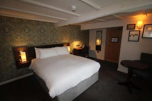 www.roomsatthedolauinn.co.uk