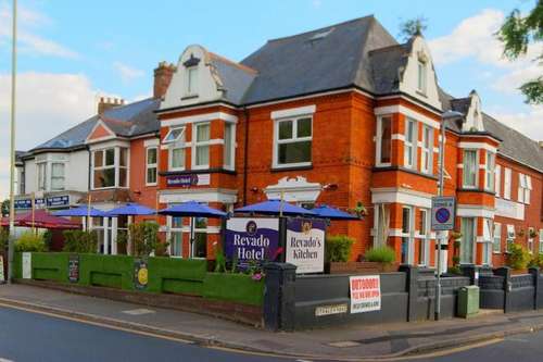 www.revadohotels.com