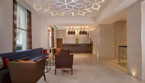 www.norfolktowershotel.com