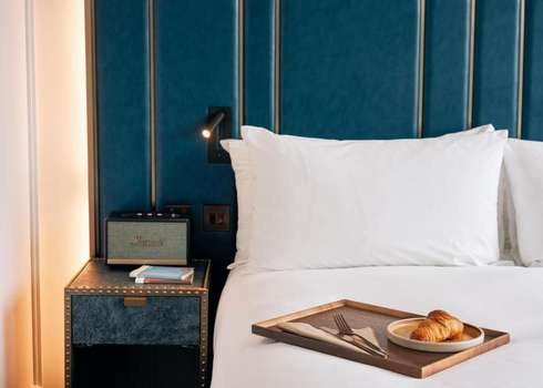 www.pagehotels.com