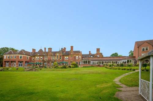 www.moorhallhotel.co.uk