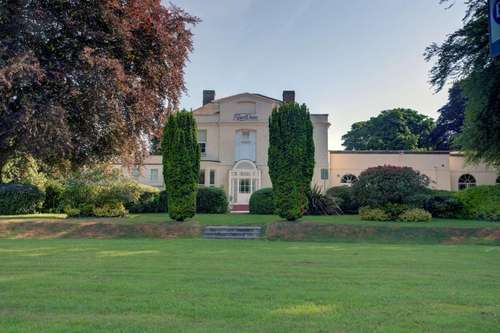 www.theroyalchasehotel.co.uk
