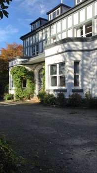 www.brookhallhotel.co.uk