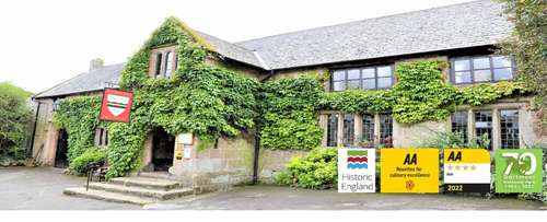 www.theoxenhamarms.com