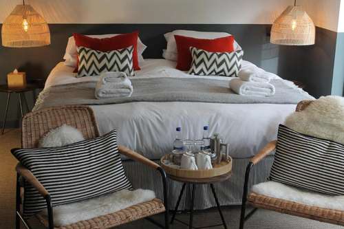 www.theboatinnaboyne.co.uk