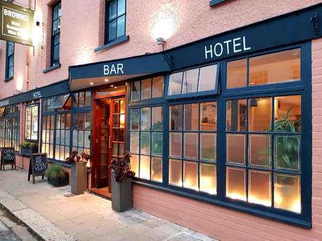 www.brownshoteldartmouth.co.uk