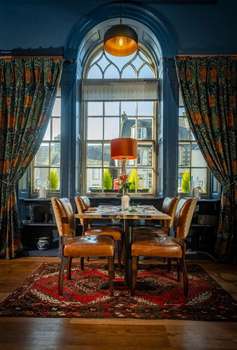 www.blackbull-lauder.com
