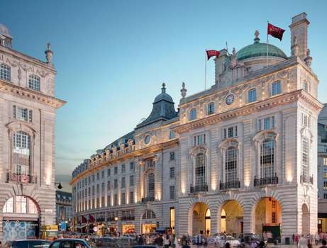www.hotelcaferoyal.com