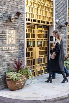 www.guardsmanhotel.com