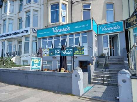 www.vinnieshotel.co.uk