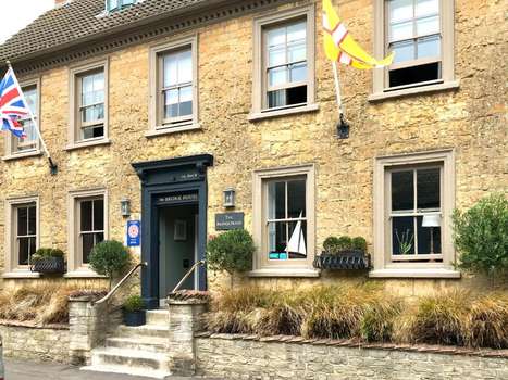 www.bridgehousebridport.co.uk