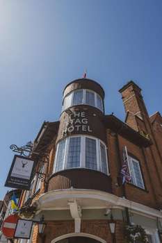www.thestaghotel.co.uk