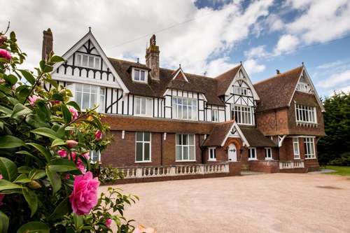 www.grangecourthotel.co.uk
