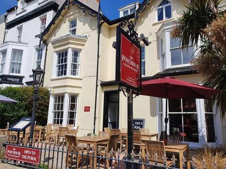 www.posthouse.wales