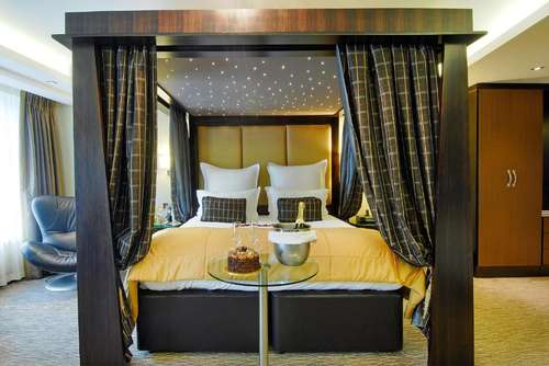 www.montcalm.co.uk
