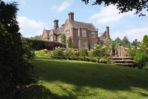 www.dunsleyhallhotel.co.uk